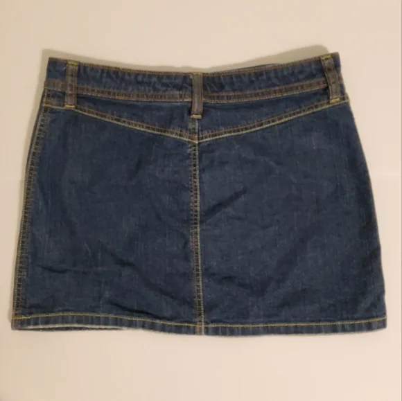 OLD NAVY BRAND BLUE JEANS ULTRA LOW WAIST MINI SKIRT SIZE 4 - Picture 2 of 8